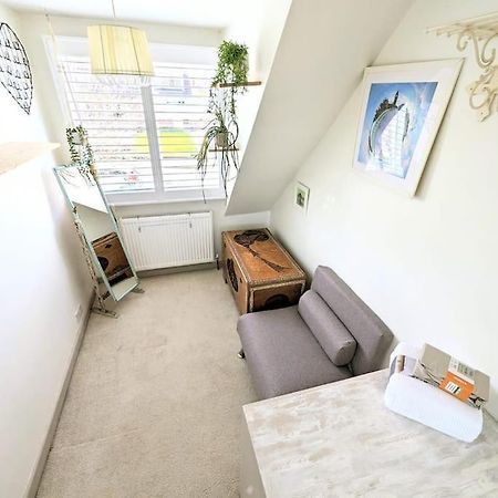 Spacious Lovely 3 Bed House In Keyworth Nottingham Suit Contractors Or Family Exterior foto