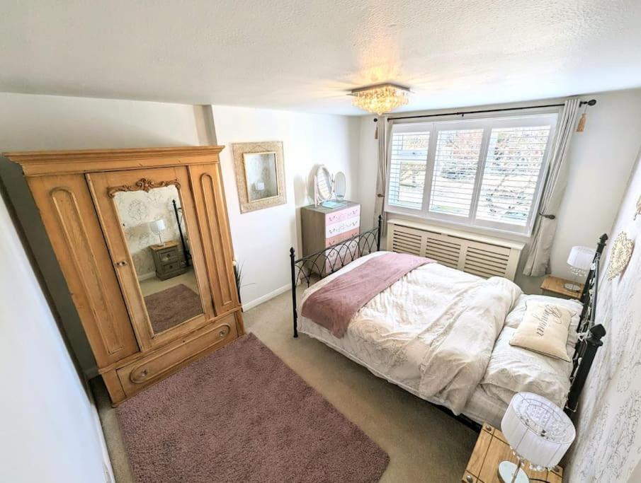 Spacious Lovely 3 Bed House In Keyworth Nottingham Suit Contractors Or Family Exterior foto